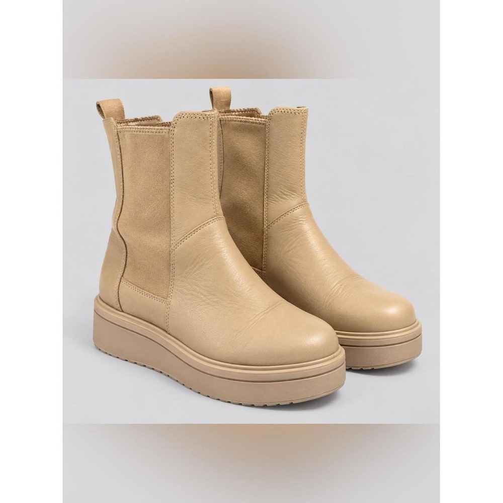 Steve Madden Clarisa Platform Chelsea Boots 9.5 Leather Chunky